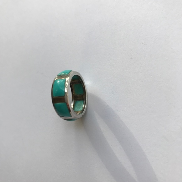 Sterling Silver & Turquoise Ring - Picture 2 of 6